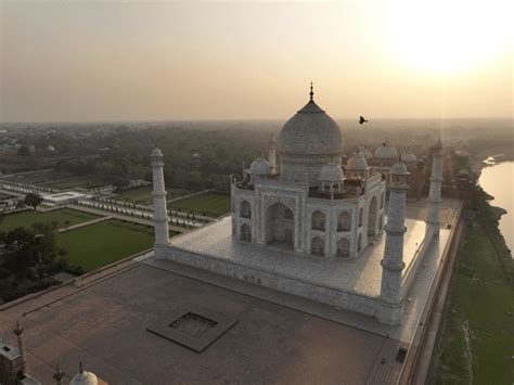 UNESCO World Heritage - Taj Mahal - AWA