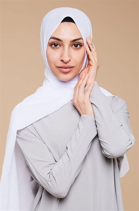 Pure White Soft Crepe Chiffon Hijab – CAVE