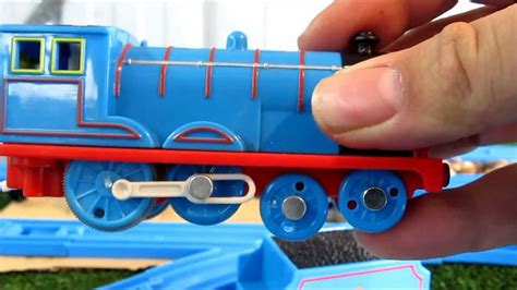 2012 Trackmaster Edward (new design) Unboxing review and first run ...