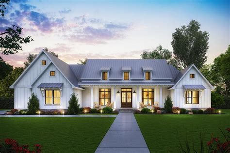 30+ Farmhouse House Plans With Walkout Basement, Charming Style!
