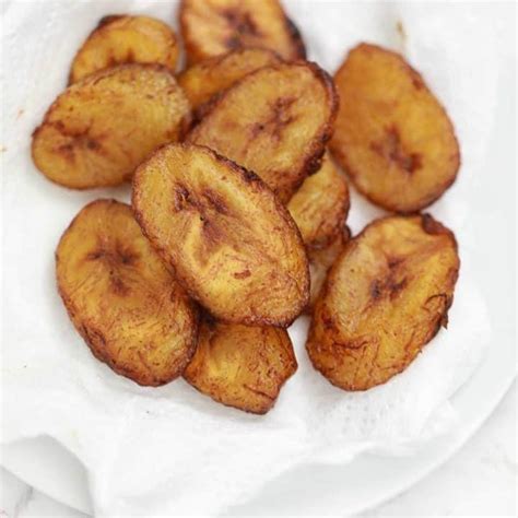 Fried Plantains Recipe (How To Fry Plantain) - Recipe Vibes