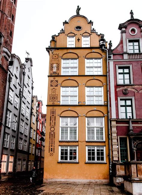 The 6 Most Instagrammable Photo Spots in Old Town Gdansk (Poland)