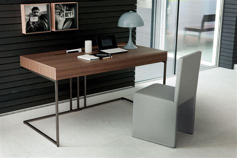 Kepler Office Desk by Porada • room service 360°