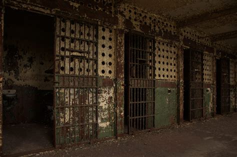 You Won't Believe What's Inside This Creepy Abandoned Prison| Seph Lawless