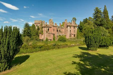 £730k Perthshire, SCOTLAND. Castle and House for Sale - Castleist