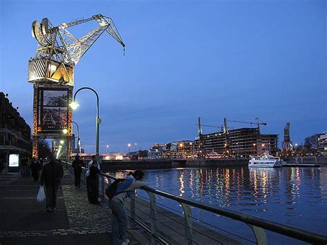 Top 10 fun facts about Puerto Madero - Discover Walks Blog