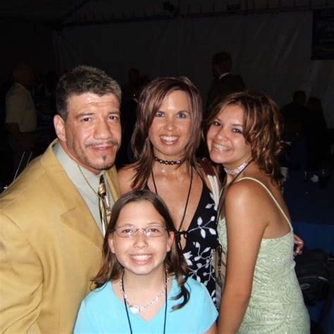 Eddie & Vickie Guerrero with their daughters | Eddie guerrero, The ...