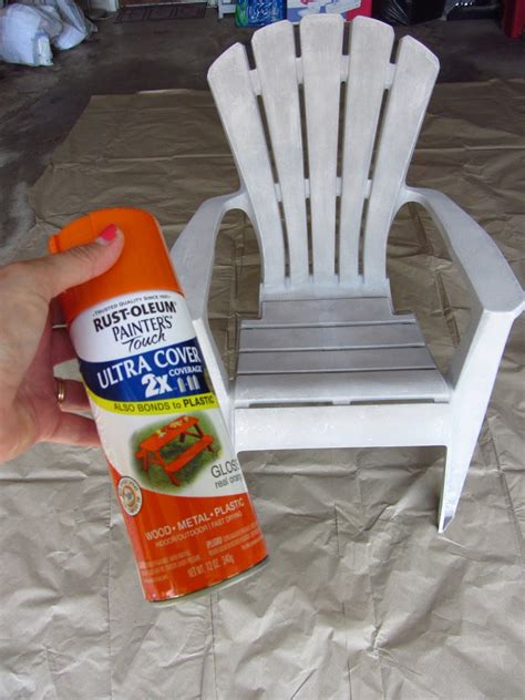 So Wonderfully Complex: Painting Plastic Outdoor Chairs