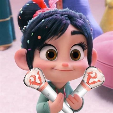 pinterest: chaiyunki | Disney princess wallpaper, Cute disney wallpaper, Cute disney characters