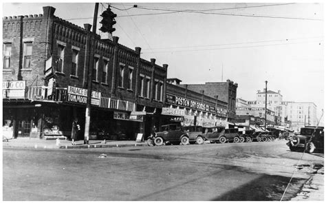 Hubbard Street: About 1925 - The Portal to Texas History