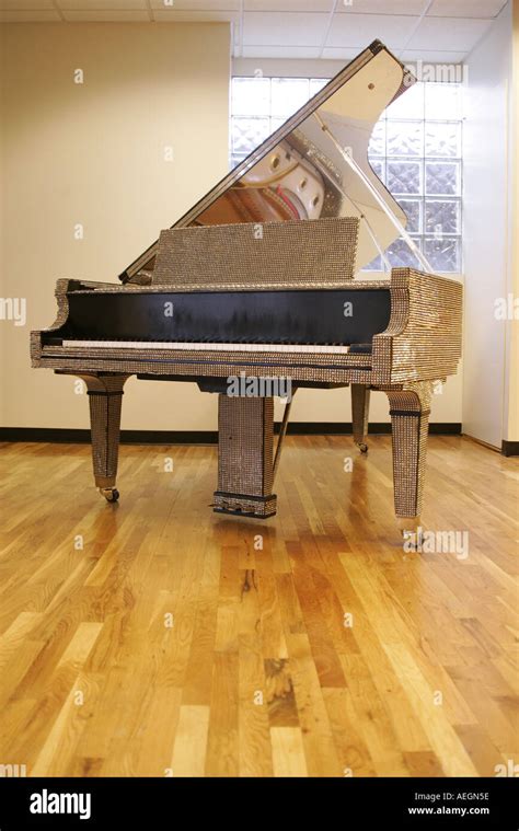 Liberace s piano Stock Photo - Alamy