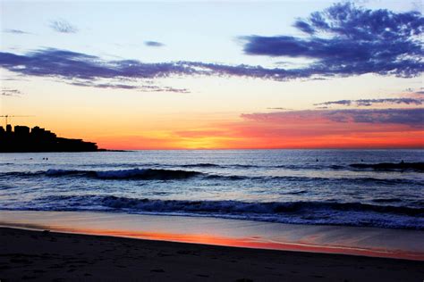 Bondi Beach Sunrise - In Photos - The Little Backpacker