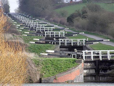 Locks on the Kennet and Avon Canal - Wikishire