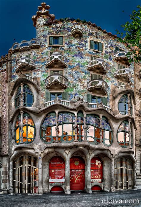 Casa Batllo en Barcelona (Antoni Gaudi) | Gaudi architecture, Gaudi barcelona, Gaudi