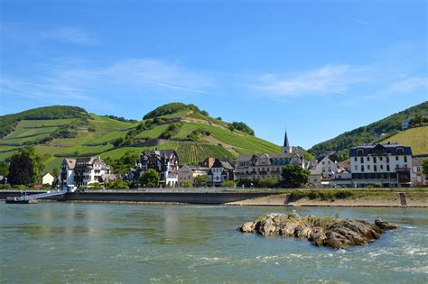 Pictures to inspire you to visit the Rhine River Valley in Germany ...