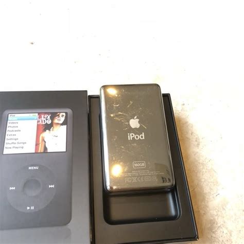 Apple iPod Classic 6th Generation 80GB, Electronics, Audio on Carousell