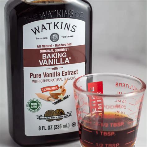 Vanilla Extract Substitute | Bake It With Love