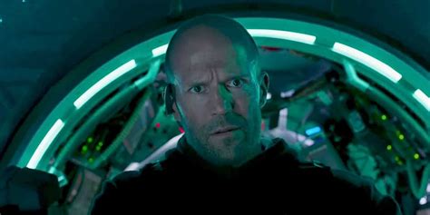 Jason Statham Fights a Giant Shark in First Meg Trailer | CBR