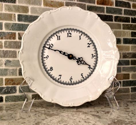 Porcelain Plate Clock c1980 Kitchen Wall Clock FREE | Etsy | Kitchen wall clocks, Porcelain ...