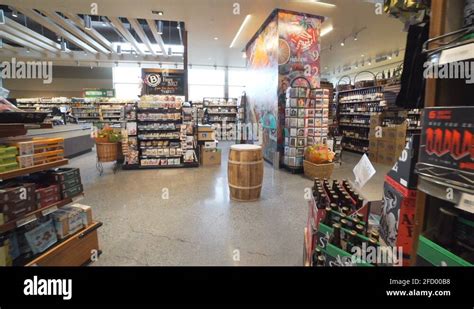 Grocery store aisles Stock Videos & Footage - HD and 4K Video Clips - Alamy