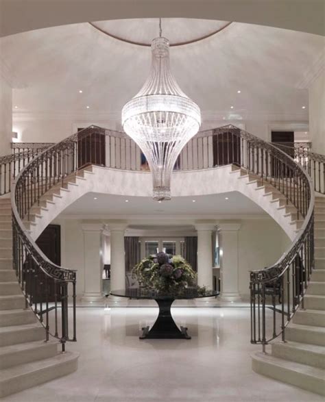 Grand Entrance Way | Modern mansion interior, Luxury houses entrance, Luxury staircase