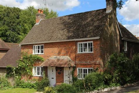 Sunshine Cottages, Nether Wallop - Beautiful England Photos