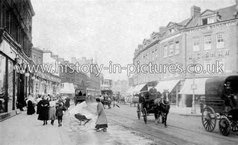 Street Scenes - Great Britain - England - London - South West London ...