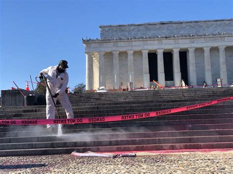 Lincoln Memorial Vandalized, “Free Gaza” Written