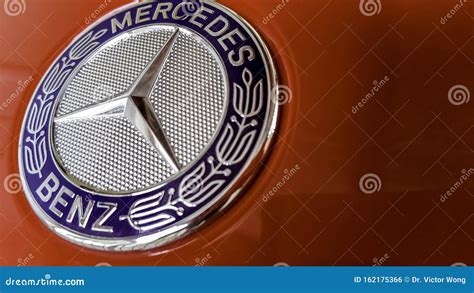 Mercedes-Benz Iconic Badge Adhered Onto a Late Model Car Editorial ...