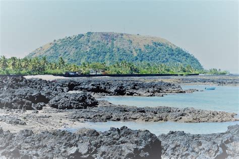 Comoros Islands - Volcanoes, Perfect Beaches and Lots of Litter - South ...