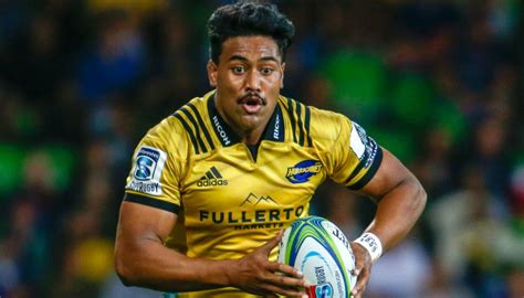 Super Rugby: Hurricanes winger Julian Savea determined to depart a winner | Newshub