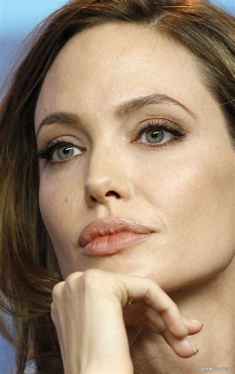 Angelina Jolie Eye Color - Angelina Jolie had double mastectomy to ...