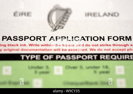 irish passport application form Stock Photo: 31570928 - Alamy