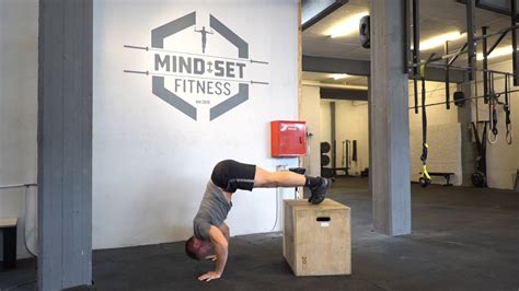 Handstand push ups (Progression) - YouTube