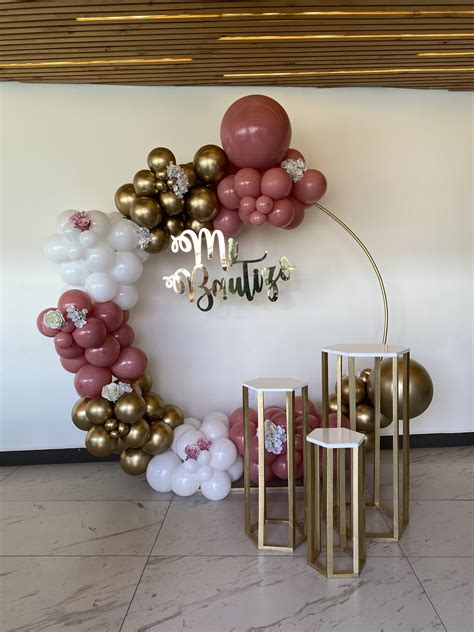 Globos en palo de rosa, blanco y dorado… Fiesta Decorations, Birthday Balloon Decorations ...