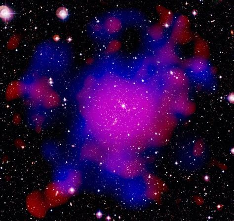 Space in Images - 2015 - 12 - Galaxy Cluster Abell 2744