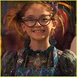 Anna Cathcart as Dizzy Tremaine | Disney descendants movie, Disney ...