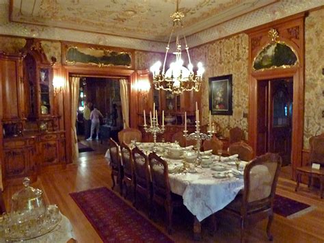 File:Dining room - Pabst Mansion.jpg - Wikimedia Commons