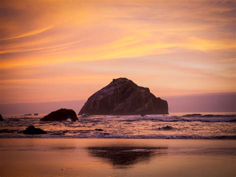 An unbelievable sunset in Bandon, Oregon — Nomadic Pursuits - a blog by Jim Nix