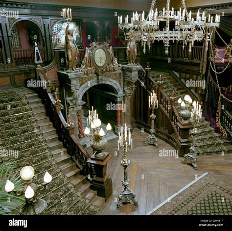 MANSION HALLWAY, STAIRWAY, THE HAUNTED MANSION, 2003 Stock Photo - Alamy