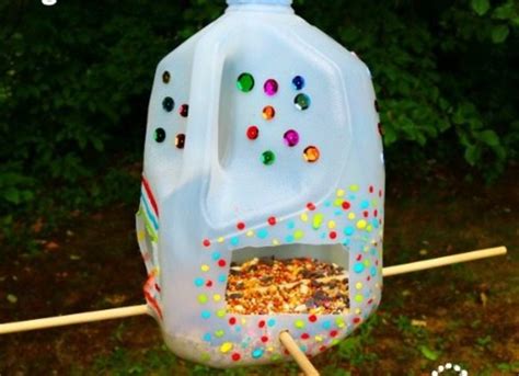 40 Awesome Crafts Using Milk Jugs - FeltMagnet