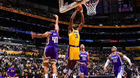 Photos: Lakers vs Kings (10/3/22) Photo Gallery | NBA.com