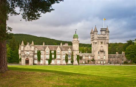 15 Best Castles in Scotland to Visit in 2024 - The Planet D