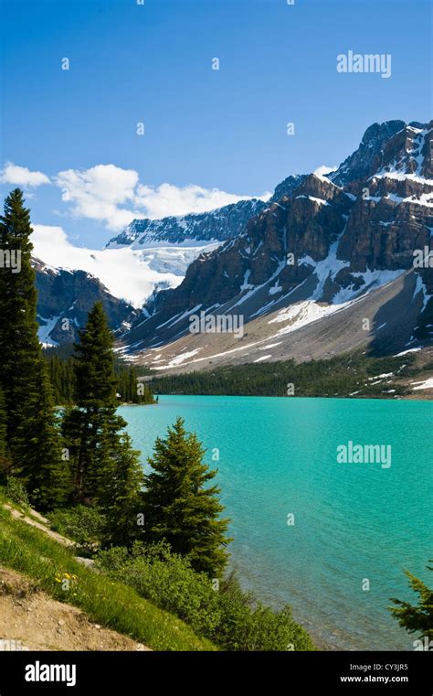 Lake in Jasper National Park Stock Photo - Alamy