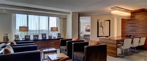 McLean, VA Hotels - Hilton McLean Tysons Corner Hotel