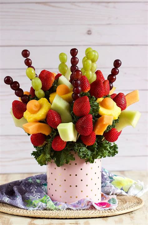 How to Make an Edible Fruit Bouquet // Video - The Suburban Soapbox ...