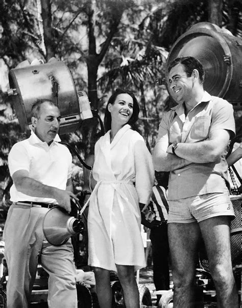 Behind the scenes of THUNDERBALL | Sean connery james bond, Bond girls, Sean connery