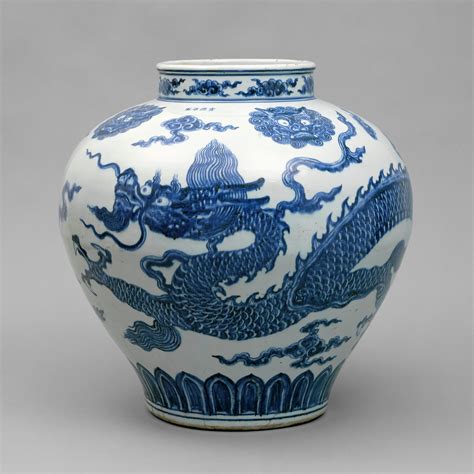 Ming Dynasty: Inventions: Porcelain