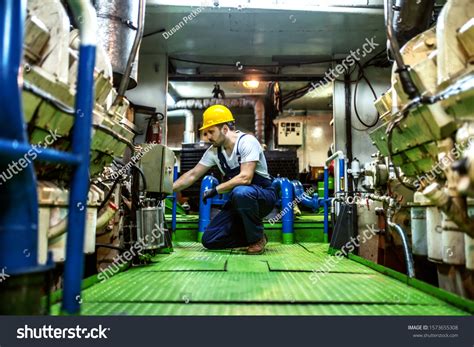 4,583 Ship engine repair Images, Stock Photos & Vectors | Shutterstock