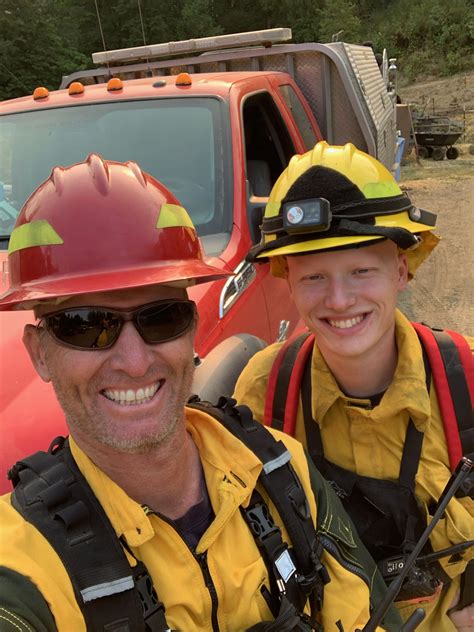 SUNDAY READ: Father, son duos helping fight Oregon wildfires – OREGON STATE FIRE MARSHAL